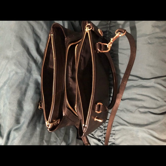 Coach black safety purse - Picture 3 of 6